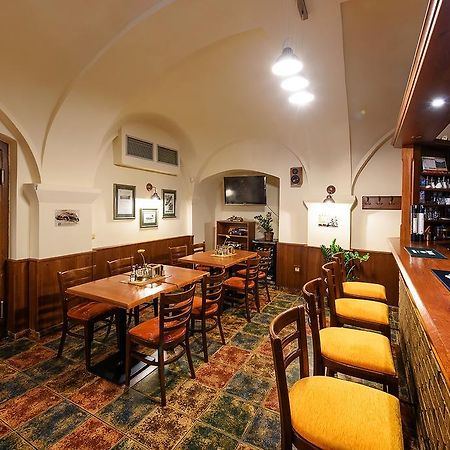 Restaurace A Penzion U Palecku Skuteč Εξωτερικό φωτογραφία